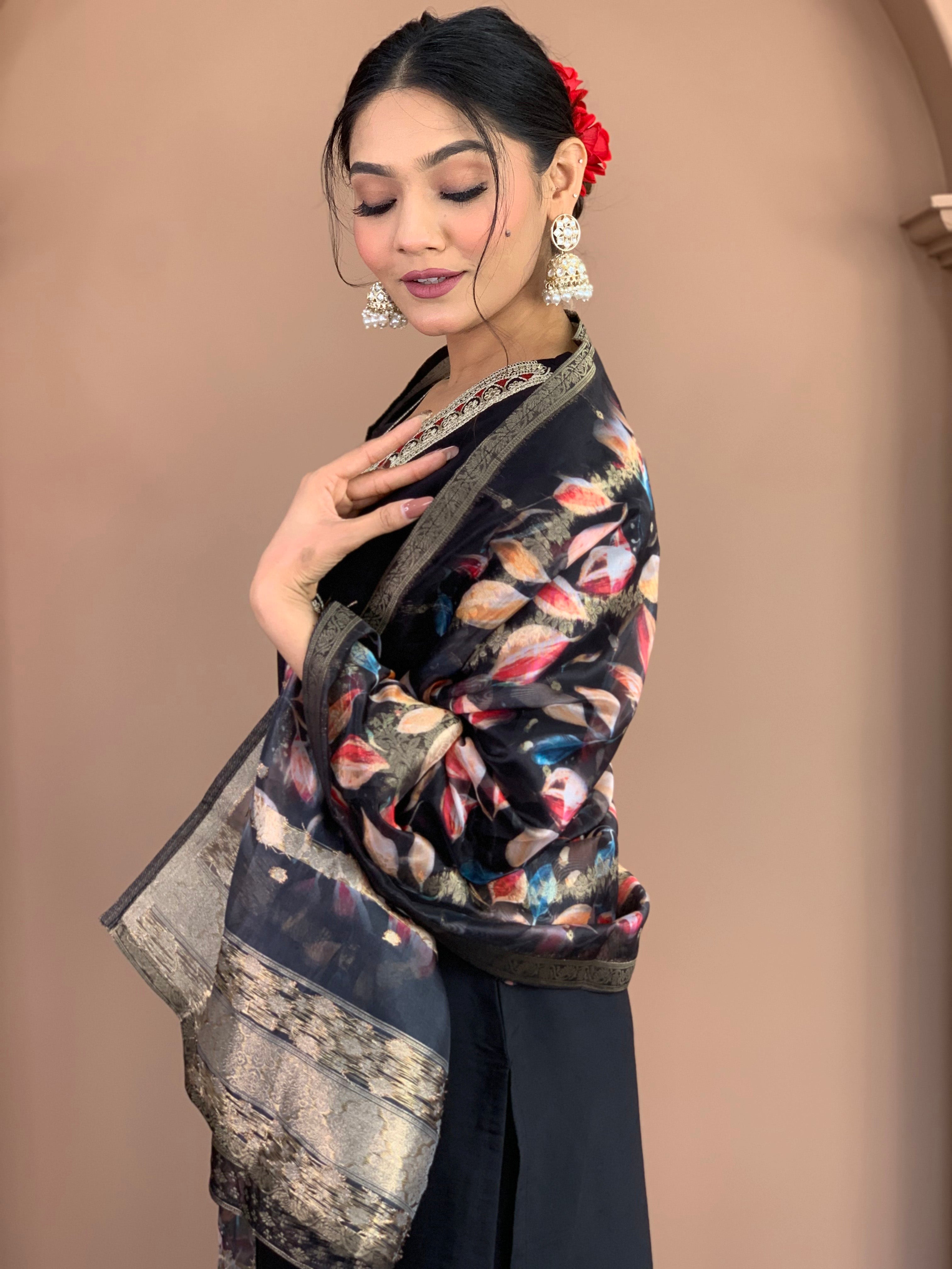 Elegant Black Floral Printed Kurta Set