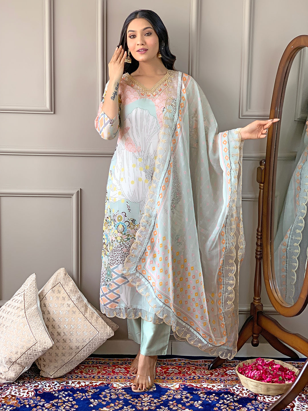 Elegant Pista Floral Printed Kurta Set