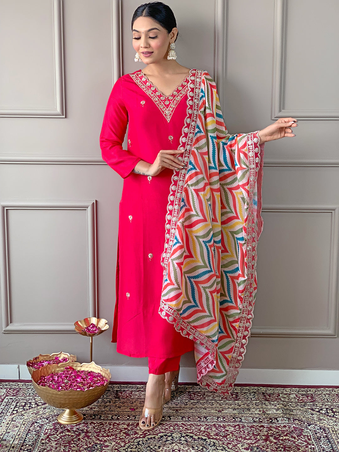 Gajari Embroidered Kurta Pant