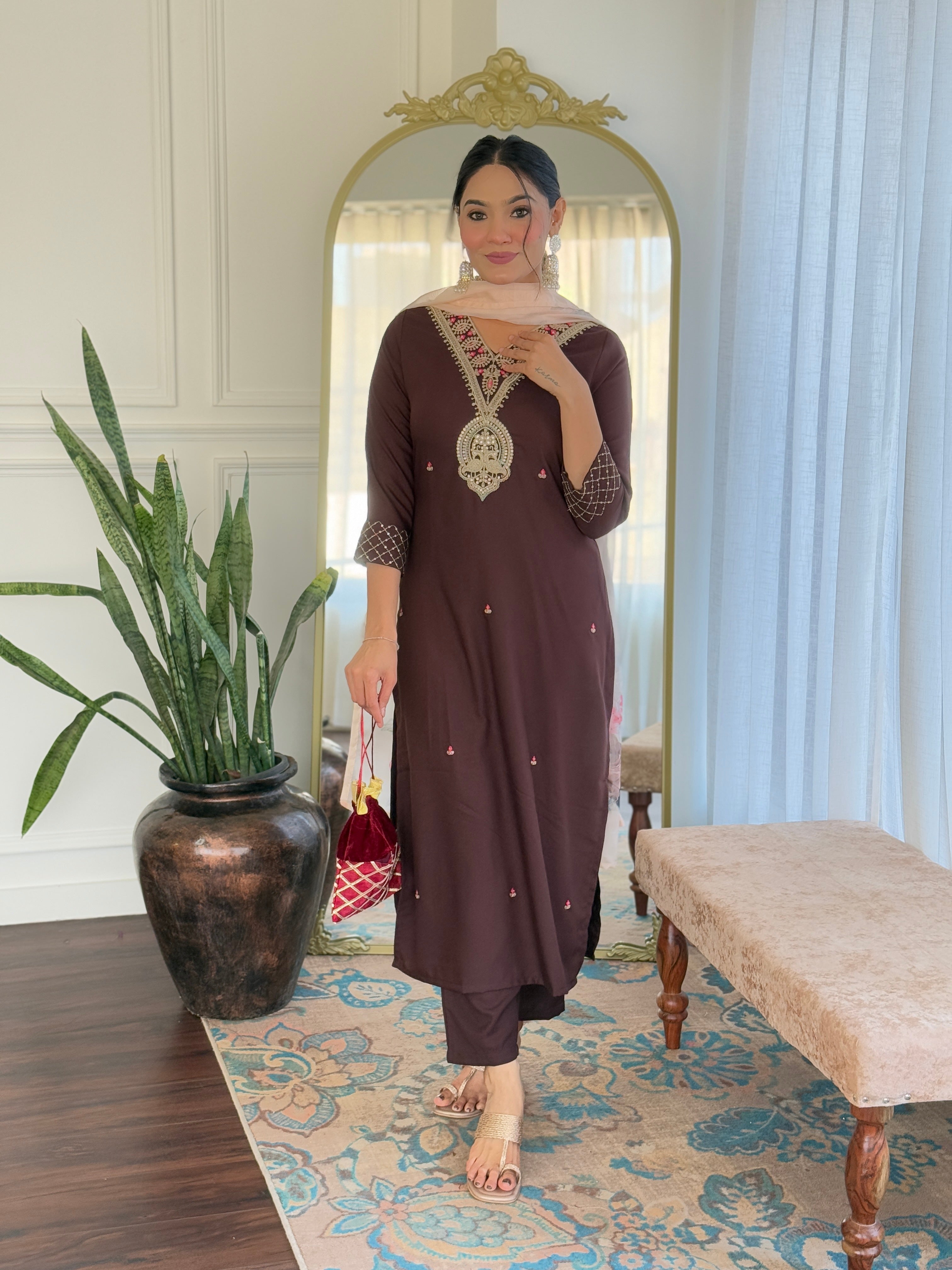 Mocha Rose Embroidered Kurta Pant