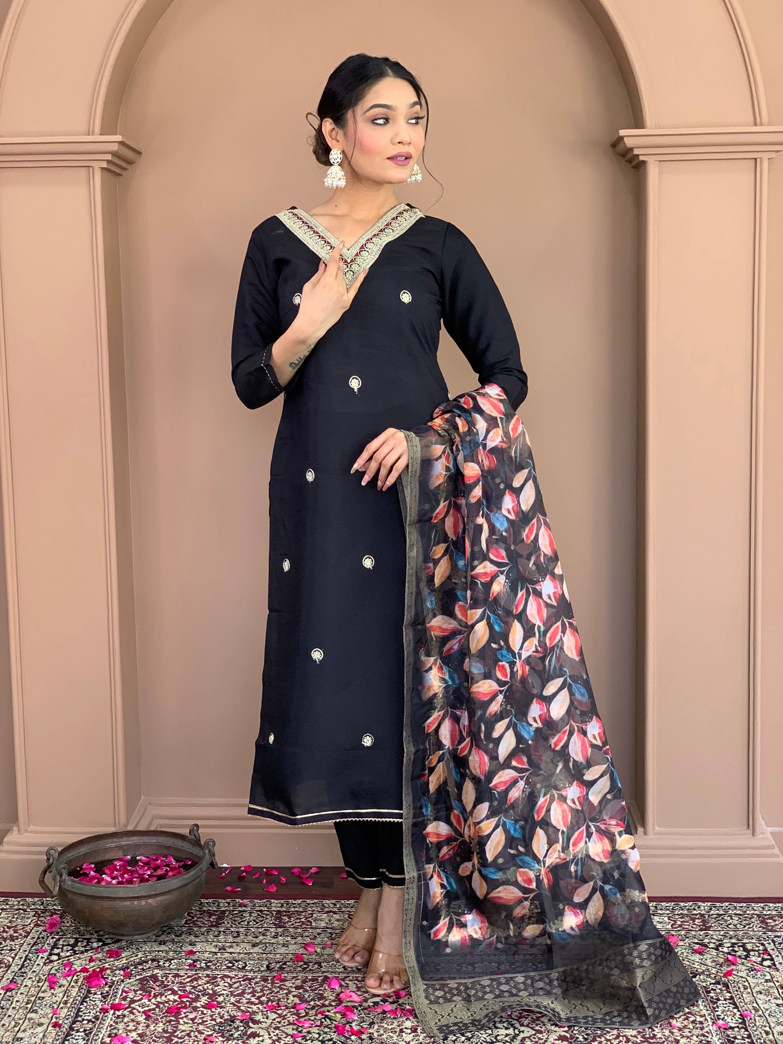 Elegant Black Floral Printed Kurta Set