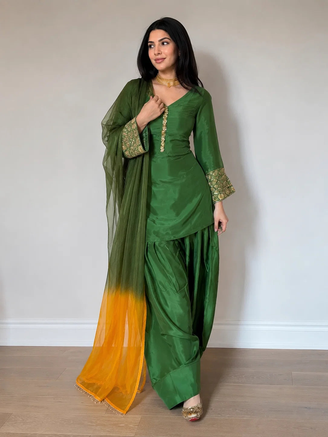 Green Jacquard Work Embroidered Kurta Pant Set