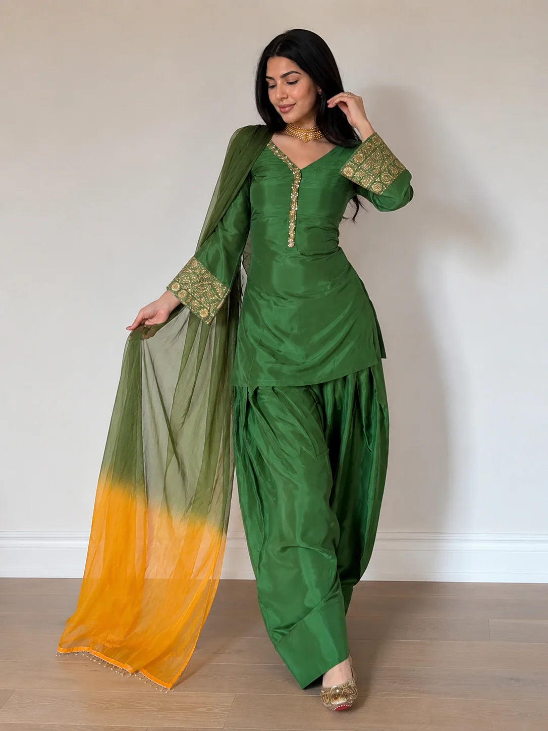 Green Jacquard Work Embroidered Kurta Pant Set