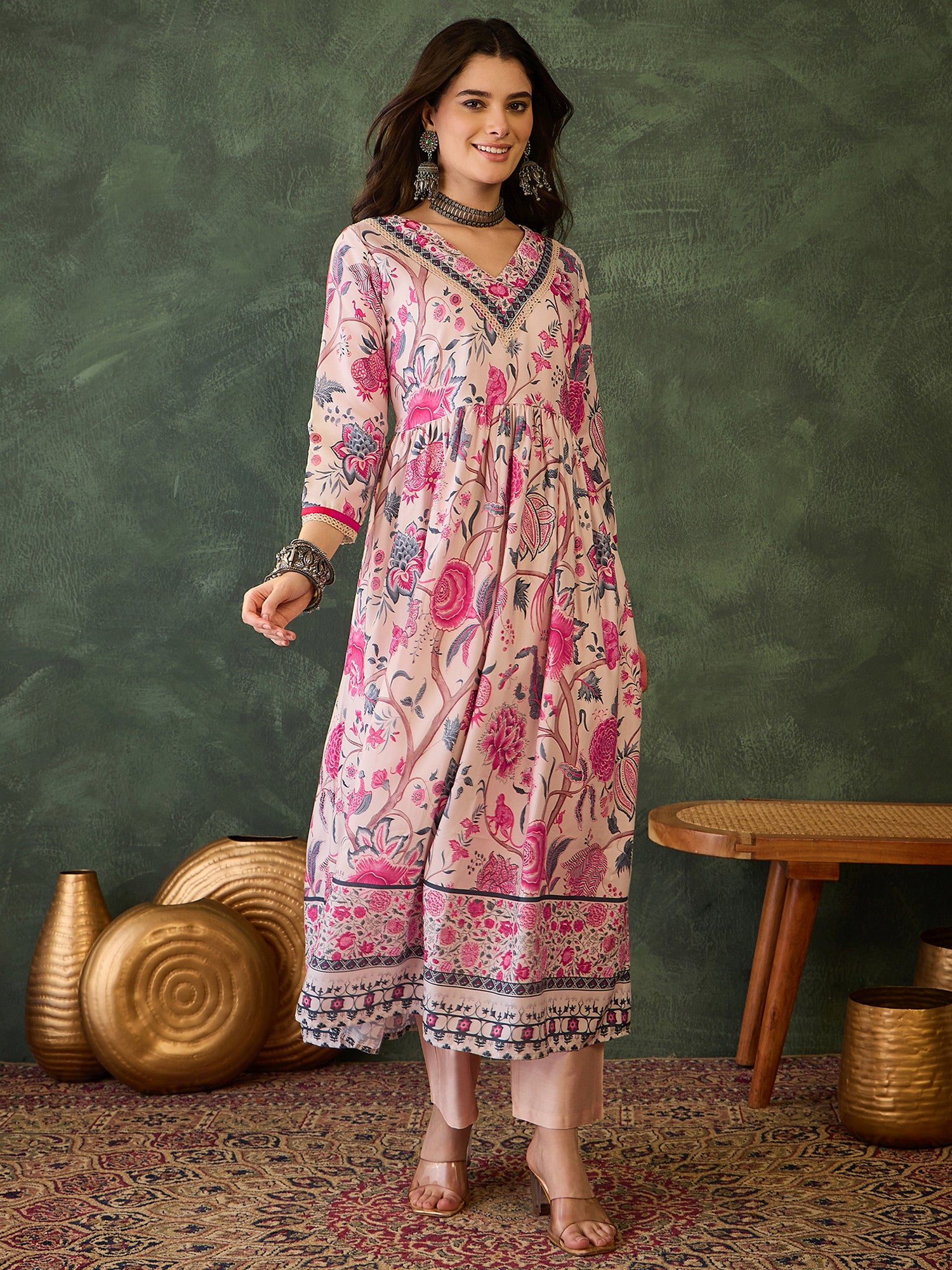 Rose Garden Floral Printed Kurta Pant