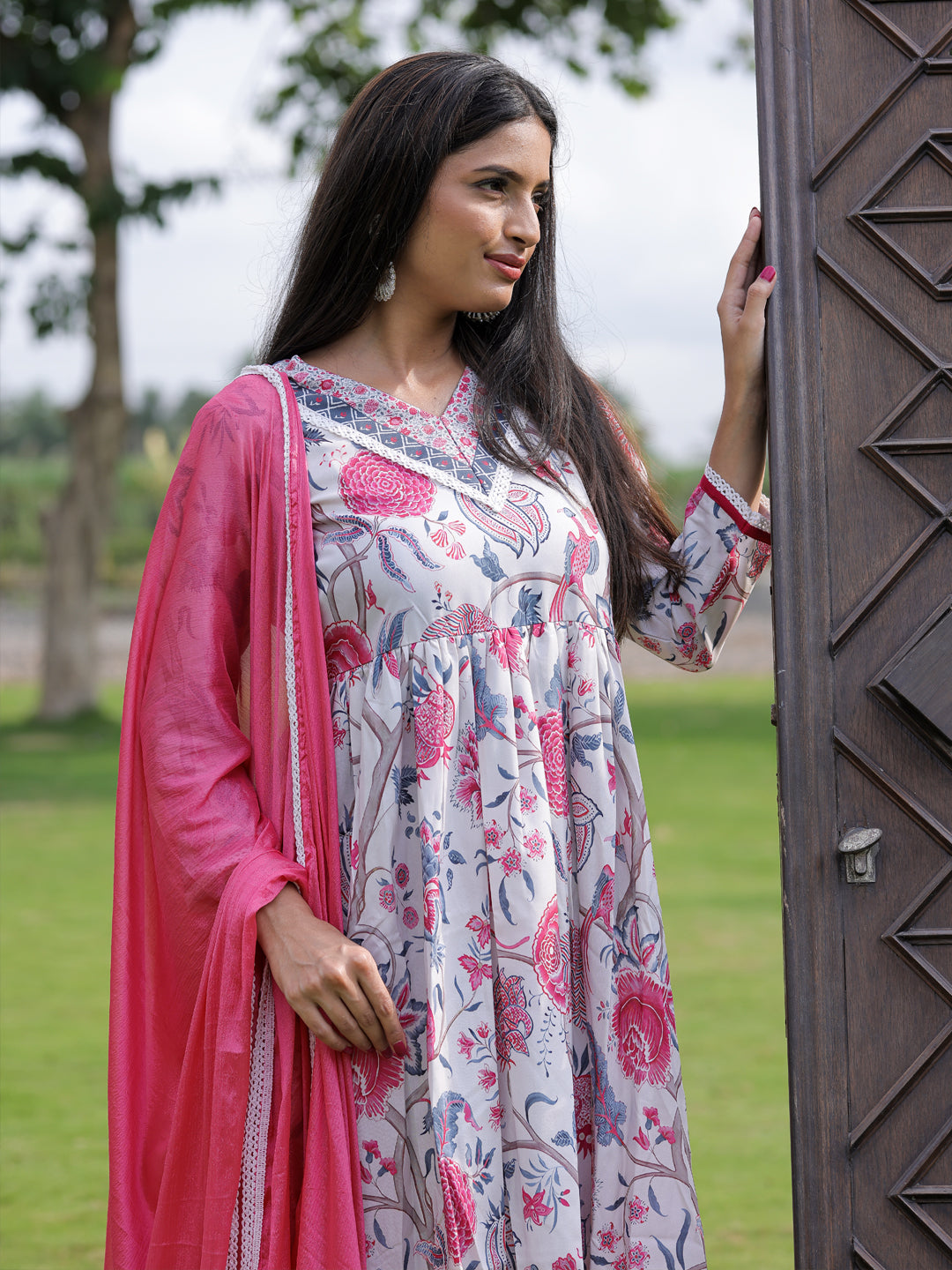 Cream Floral Printed Nyra Cut Kurta Set