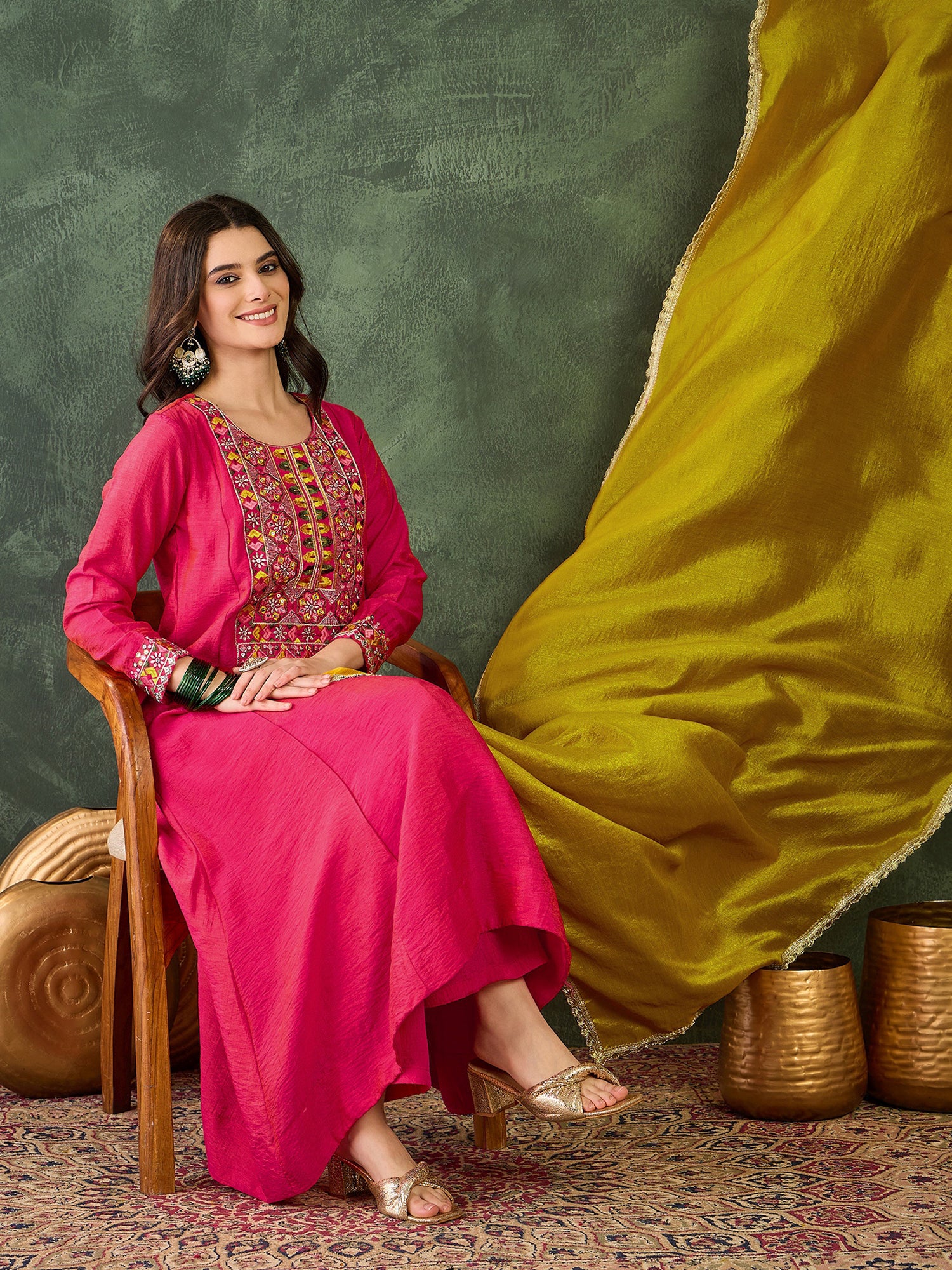 Gajri Embroidered Kurta Pant Set