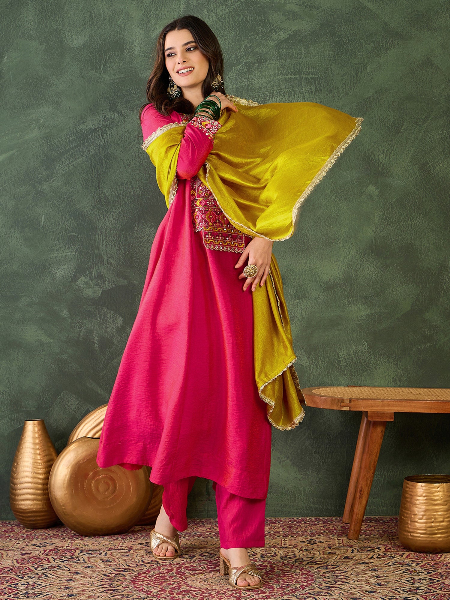 Gajri Embroidered Kurta Pant Set