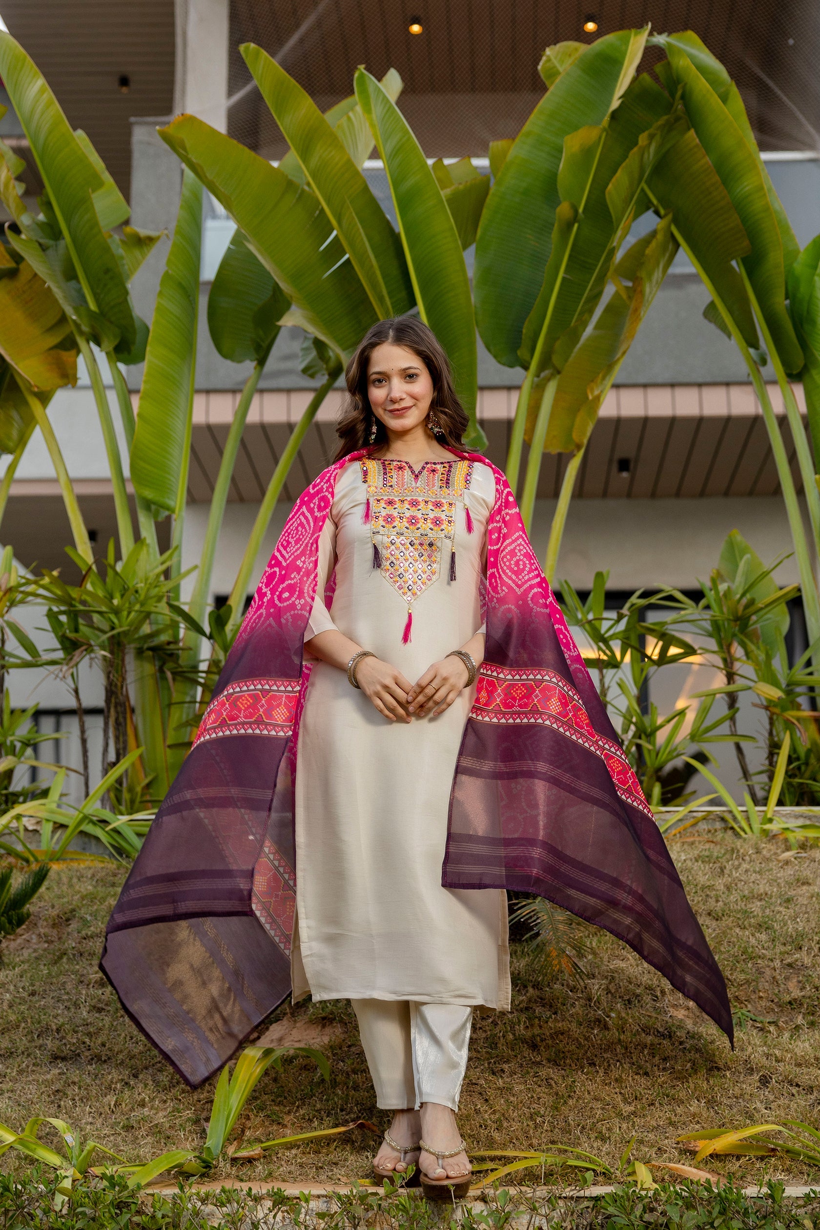 Pink Bandhani Dupatta With Kurta Set